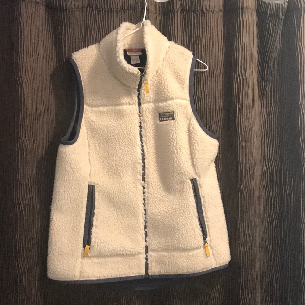 LL Bean Mountain Pile Vest
